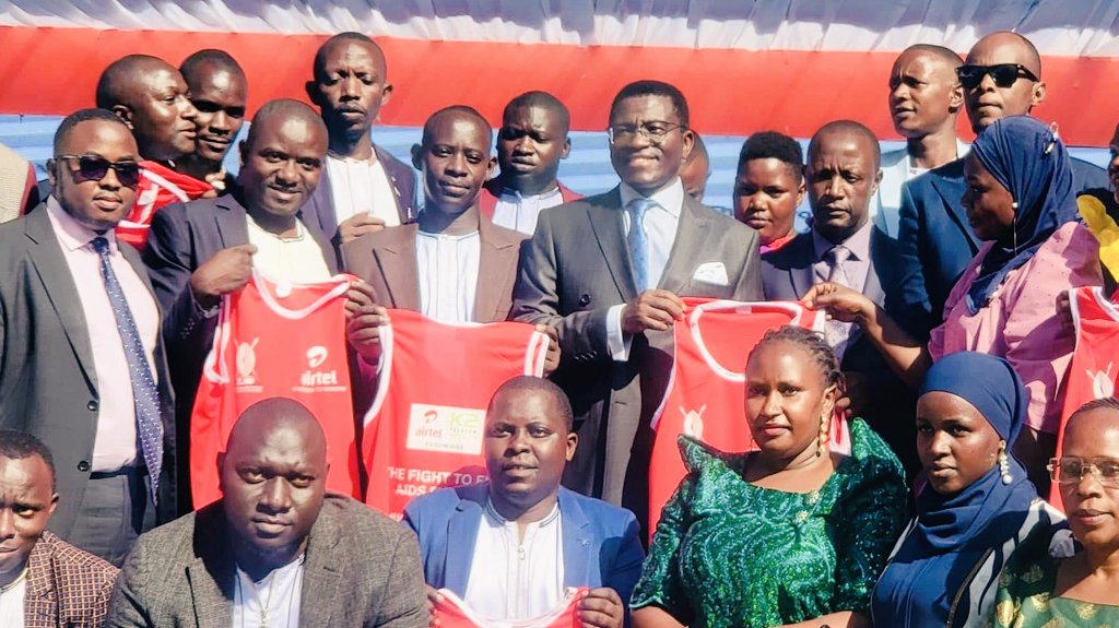Big-hearted: Hon. Begira Backs Kabaka’s HIV/AIDS Fight with UGX 5M Running Kits Contribution